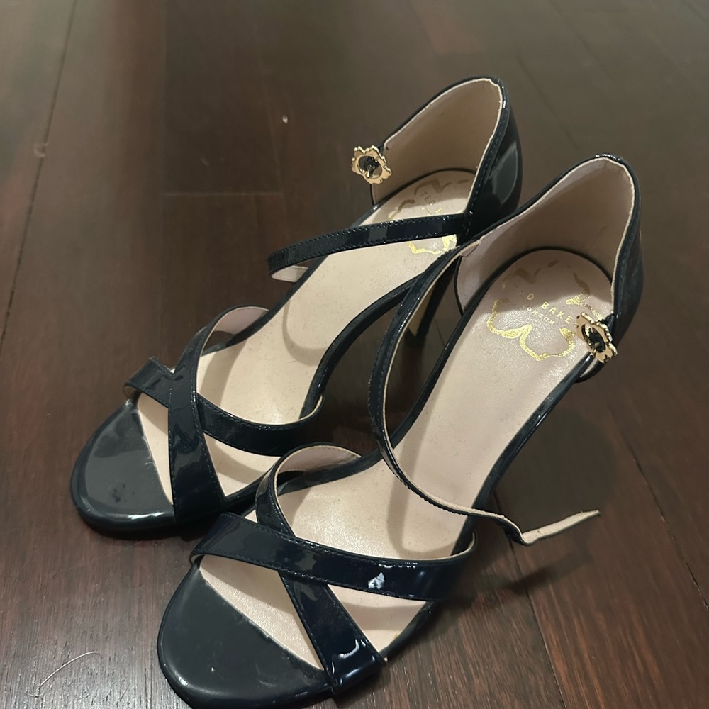 Ted Baker Glossy Navy Blue Heels